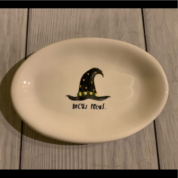 New Rae Dunn Artisan Collection Halloween 🎃 Theme 5pc Plate Set - Picture 3 of 15